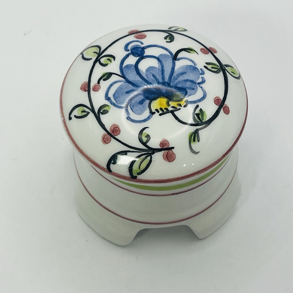Anfora Agueda Hand Painted Portugal Ceramic Footed Trinket Box Blue Floral 183